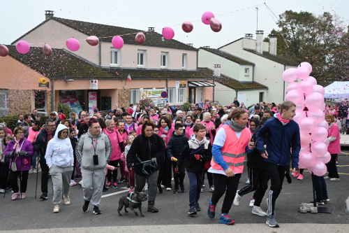 départ de la marche rose