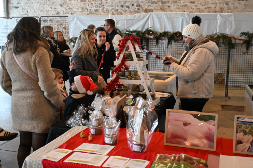 ambiance marché de noel 2025