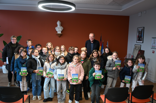 les élèves de l'école Liberté en visite à la mairie